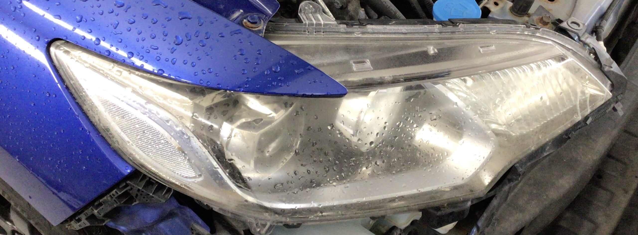 ヘッドライトリファインの施工